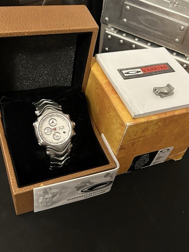 Genuine oakley gmt watch honed - oakley,
