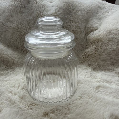 Small ribbed clear glass - small,
