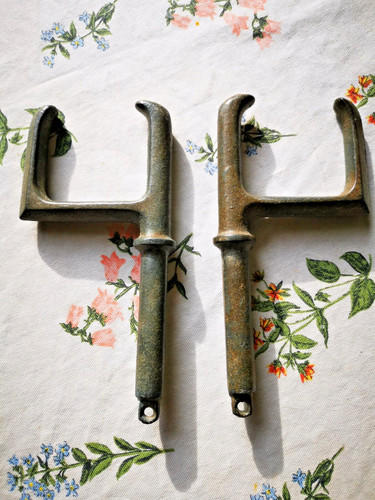 Vintage heavy iron rowlocks - vintage,
