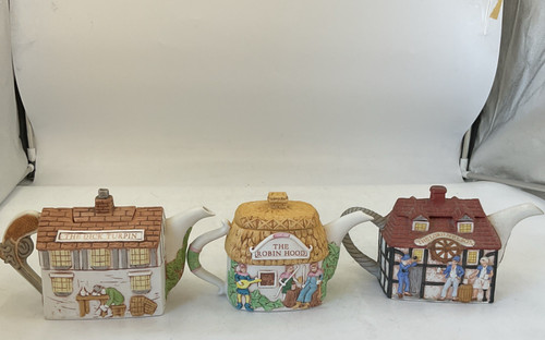 Christopher wren pub teapots - christopher,