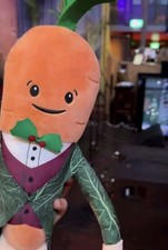 Kevin the Carrot ALDI Christmas 2025 Love Actually Kevin Xmas Toy PRESALE