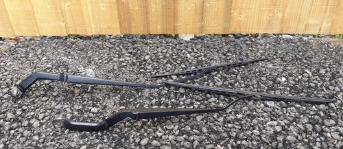 Nissan almera n16 front wiper - nissan,