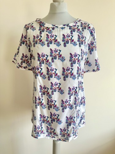 White stuff - bird, floral