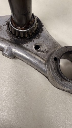 5mm bottom yoke triple tree - bottom,