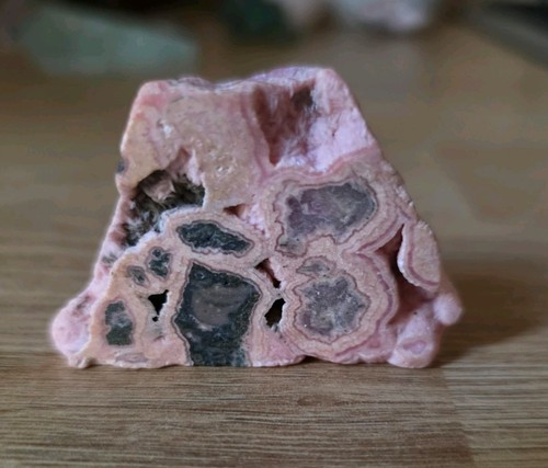 Rhodochrosite crystal - rhodochrosite,