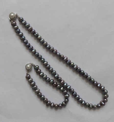 Grey freshwater pearl necklace - grey,