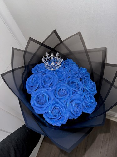 Electric blue eternal bouquet - blue,