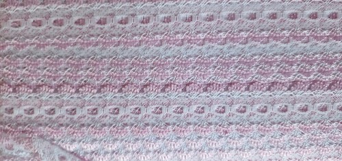 Knitting lace - in,