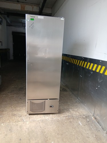 Commercial upright fridge - commercial,