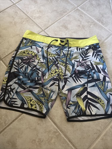 Volcom men board shorts - volcom,