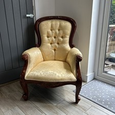 Victorian mahogany button back armchair