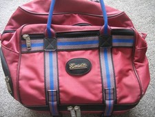 A Large Red Henselite Bowls  Bag  For 4 Woods plus Extra's  Very Good Condition