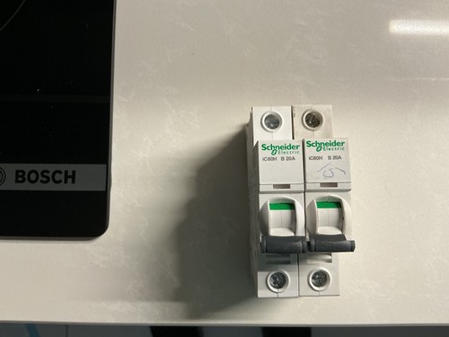 Schneider mcb 20a single pole - 20a,