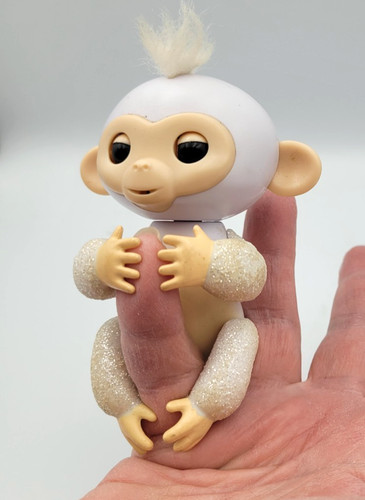 Wowwee fingerling glitter - wowwee,