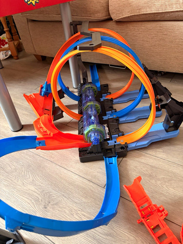 Hot wheels city track - city,