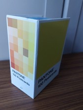 Pantone Postcards Chronicle