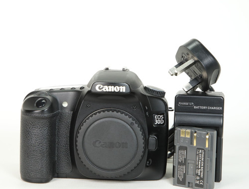 Canon eos 30d mp - 8.2,