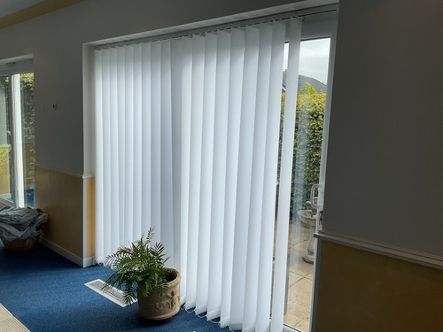 Vertical blind - 5",