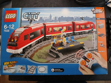 Lego City Passenger Train - Set 7938 - 100% complete