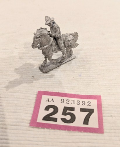 28mm unbranded metal figure
