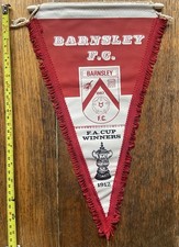 1960s/70s Vintage BARNSLEY FC 'FA Cup' Pennant. 35cm x 20cm. Excellent.
