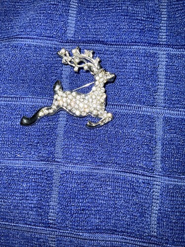 Leaping stag brooch hallmark - stag,