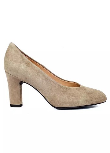 Unisa suede court shoes bnwt - court,