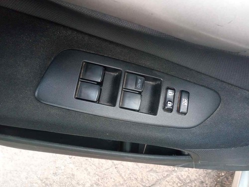 7423202550 front window
