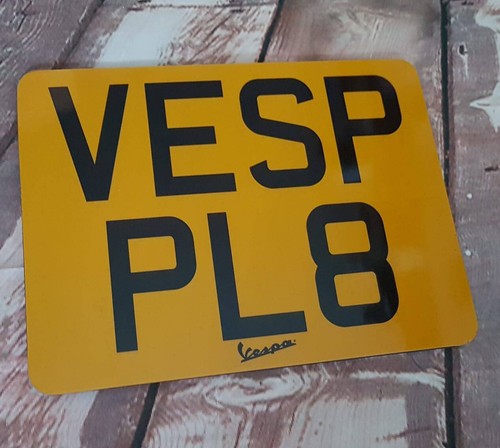 Vespa show style number - style, plate