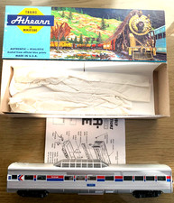 VINTAGE ATHEARN HO AMTRAK  SL