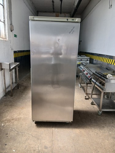 Restaurant fridge standing - fridge,