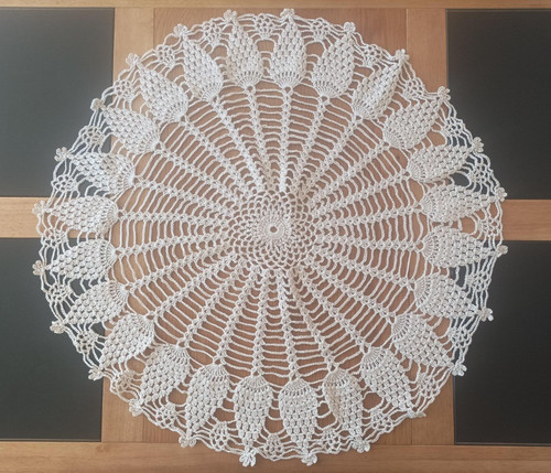 Vintage crochet round beige - vintage,