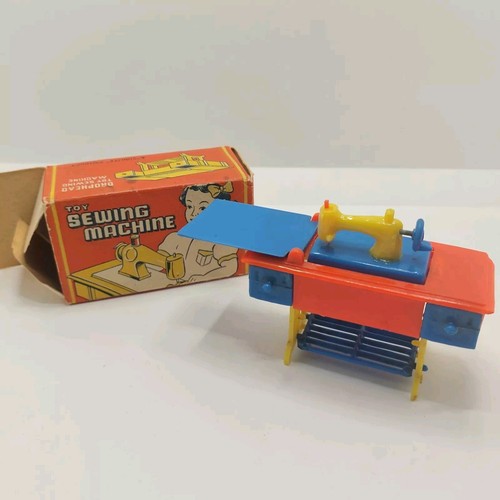 Vintage miniature sewing - vintage,