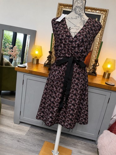 Bnwt karen millen size - bnwt,
