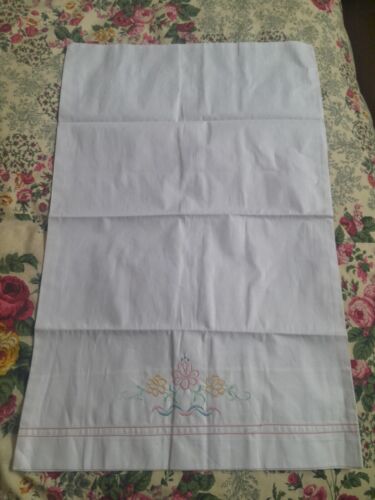 Vintage pair embroidered - of,