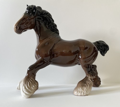 Beswick cantering shire - cantering,