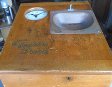GLEDHILL BROOK VINTAGE CLOCKING IN MACHINE-TIME RECORDER AND RACK