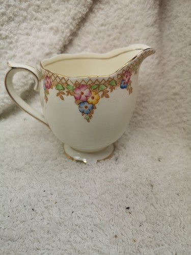 Arthur wood lidded jam - lidded,