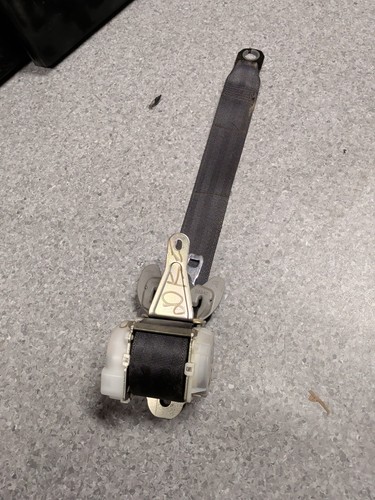 2006 toyota rav seatbelt mk3 - toyota,