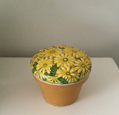 Vintage pretty rare - pretty,