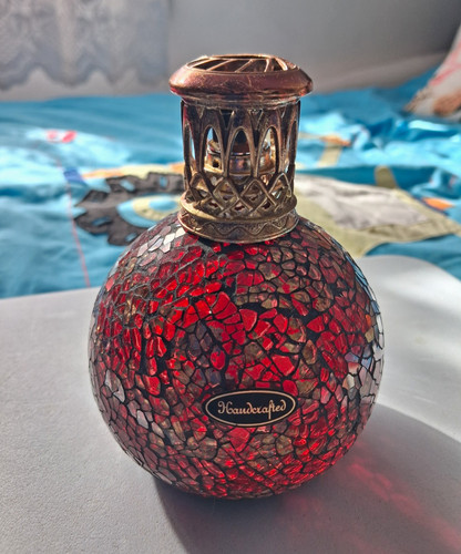 Red mosaic glass fragrance - red,