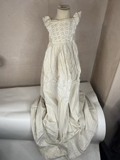BEAUTIFUL ANTIQUE  BABIES CHRISTENING GOWN /ROBE/NIGHT DRESS (B10)