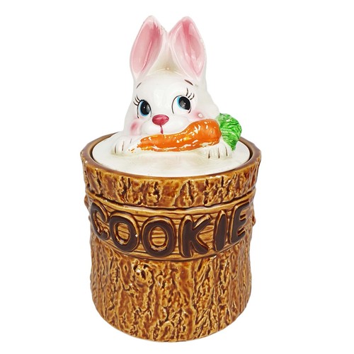 Vintage kic rabbit with carrot - vintage,
