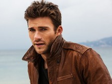 V8216 Scott Eastwood Handsome