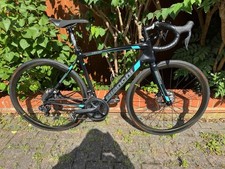 Bianchi Intenso carbon road bike Shimano Ultegra Di2 hydraulic disc brakes 