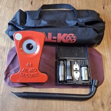 Alko Wheel Lock Set No44 good Condition 2 Keys