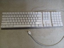 Apple Mac A1048 White Wired