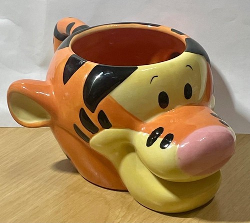Walt disney store ceramic - walt,