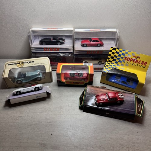 Bundle dinky cars - dinky, maisto