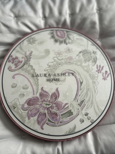 Gorgeous laura ashley - laura,